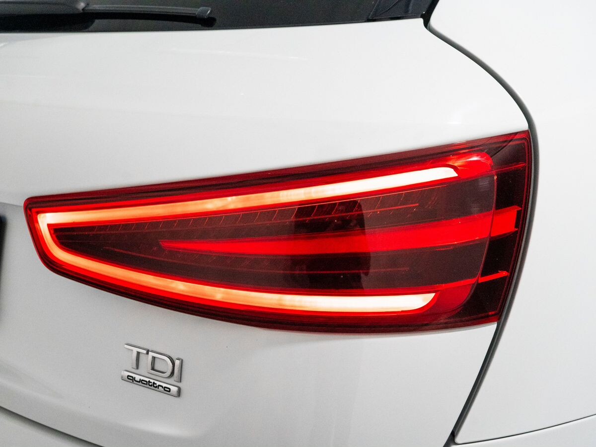 Audi Q3 2013 - фото автомобиля