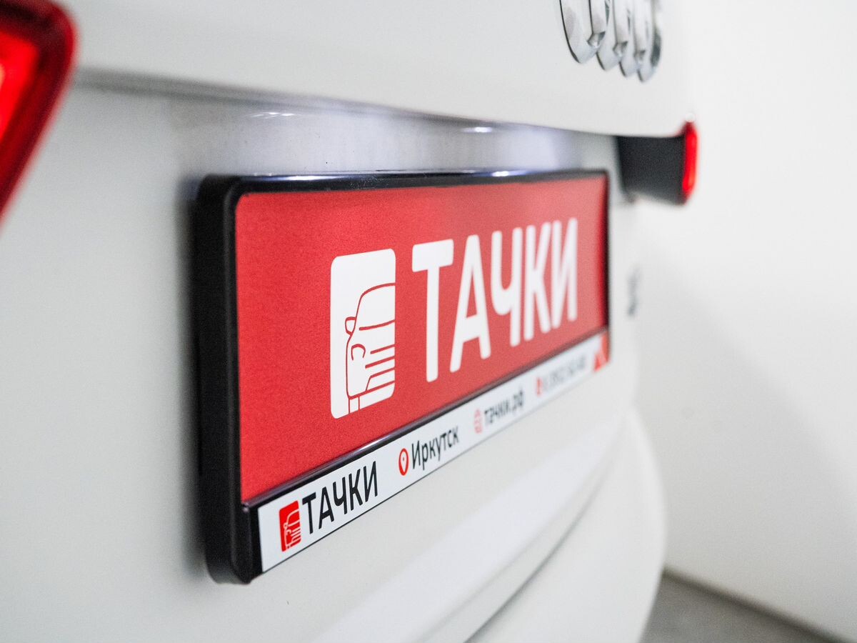 Audi Q3 2013 - фото автомобиля
