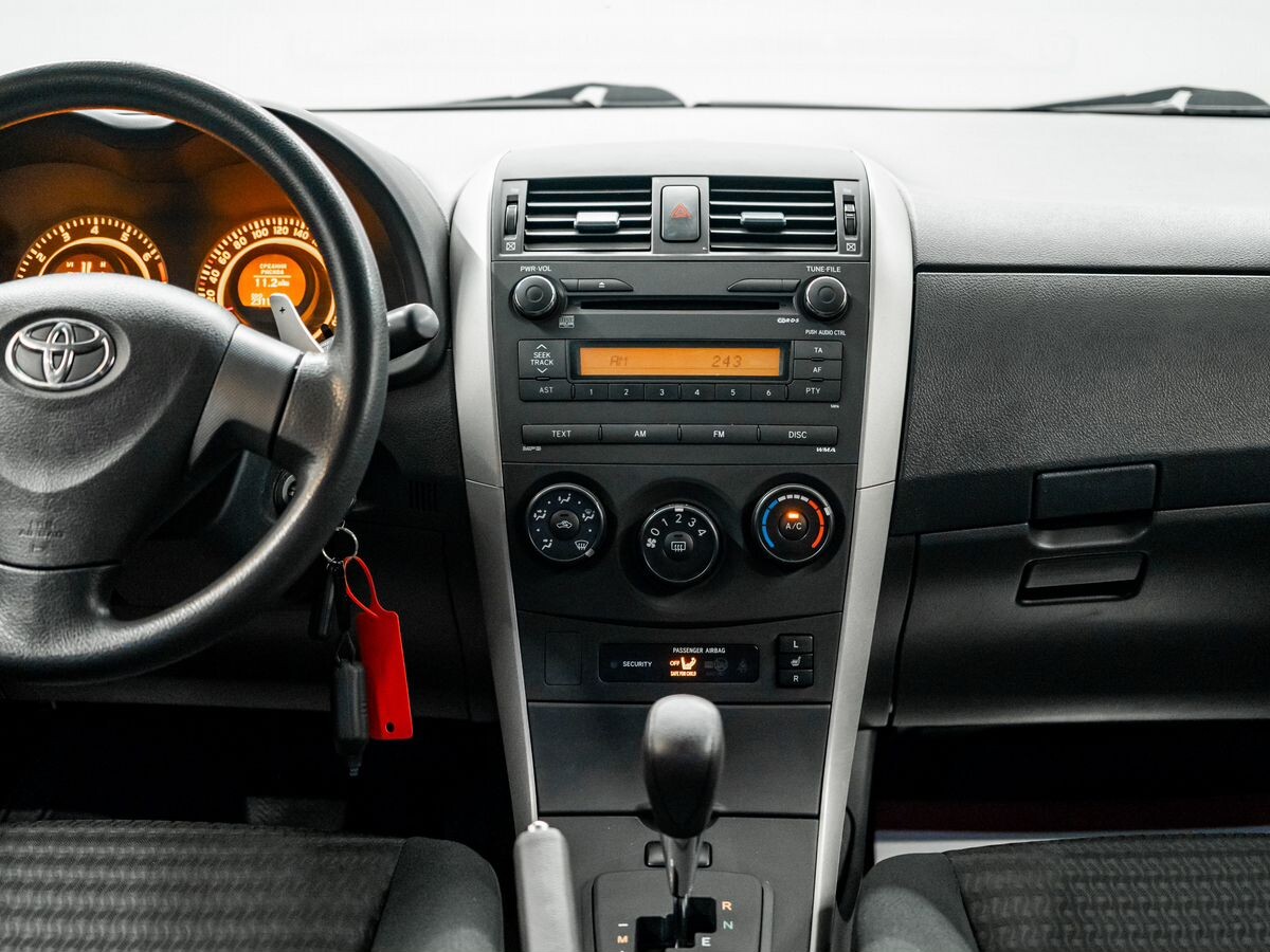 Toyota Corolla 2008 - фото автомобиля