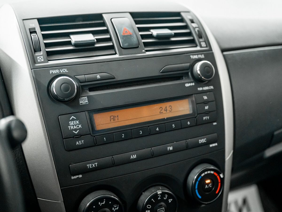 Toyota Corolla 2008 - фото автомобиля