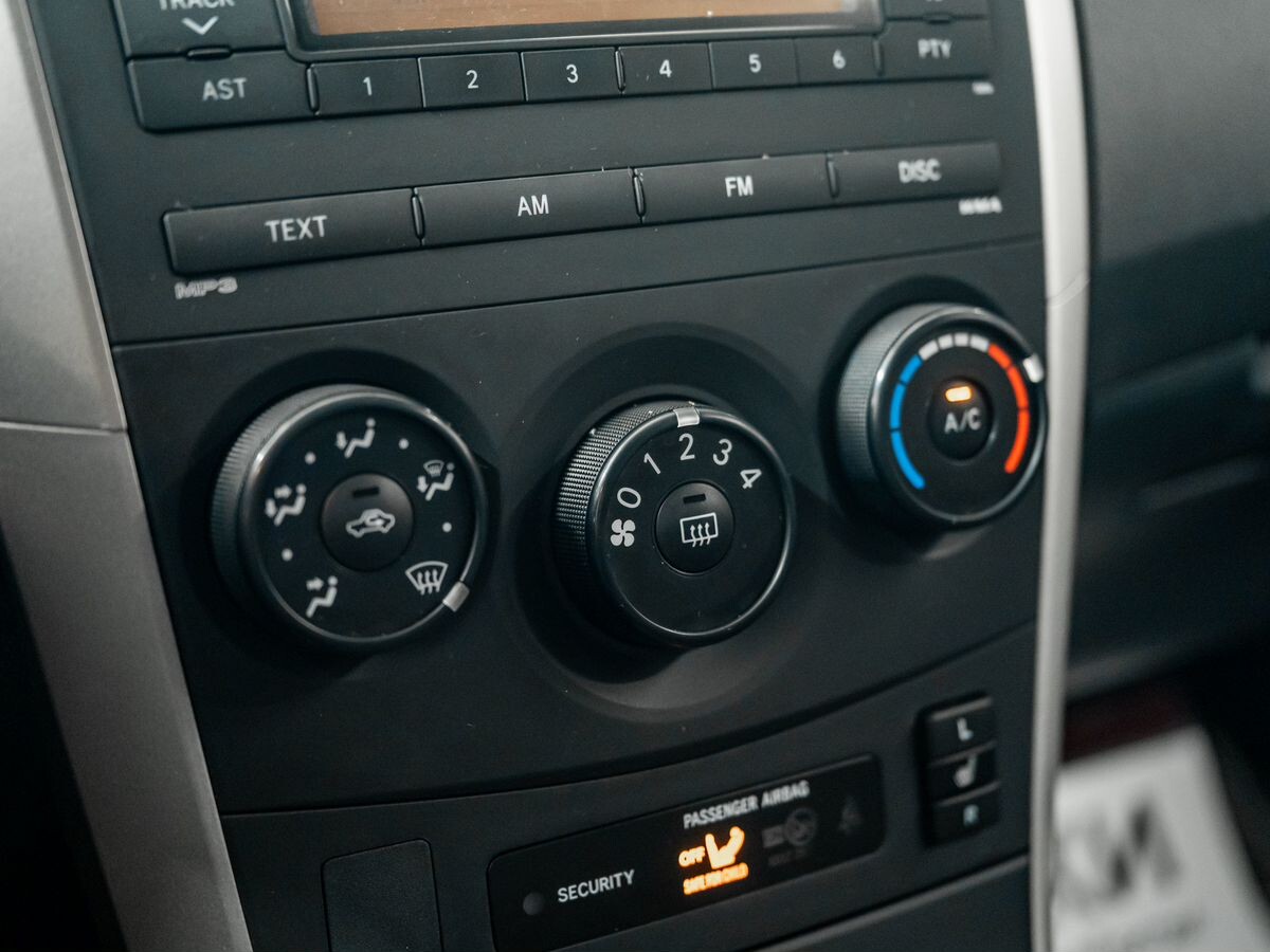 Toyota Corolla 2008 - фото автомобиля