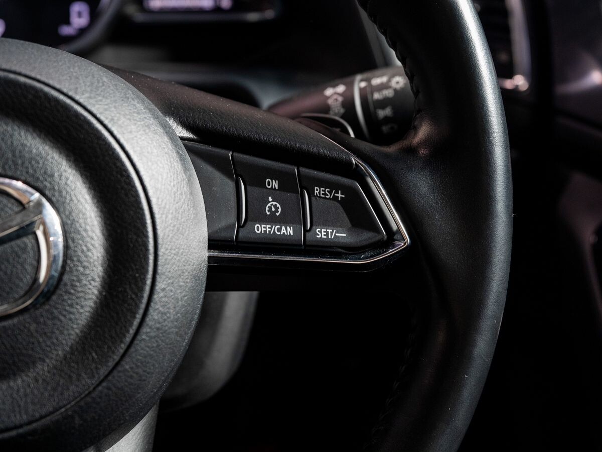 Mazda Axela 2018 - фото автомобиля