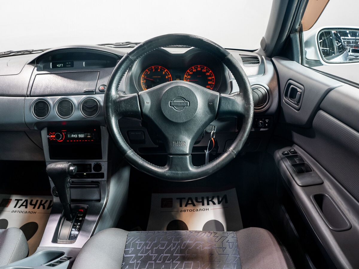 Nissan Avenir 2000 - фото автомобиля