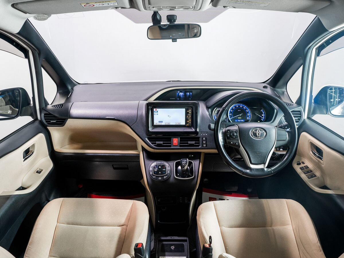 Toyota Noah 2014 - фото автомобиля