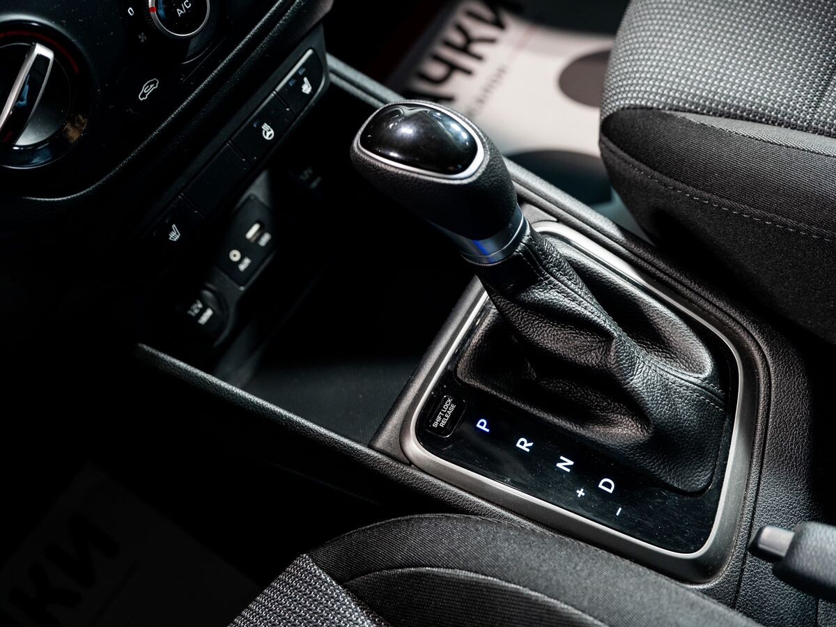 Hyundai Solaris 2017 - фото автомобиля
