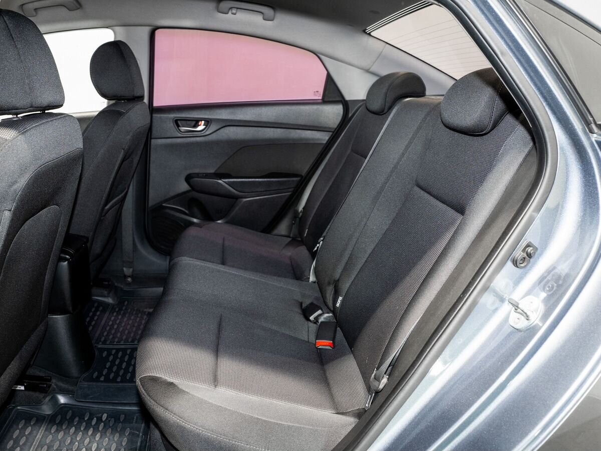 Hyundai Solaris 2017 - фото автомобиля