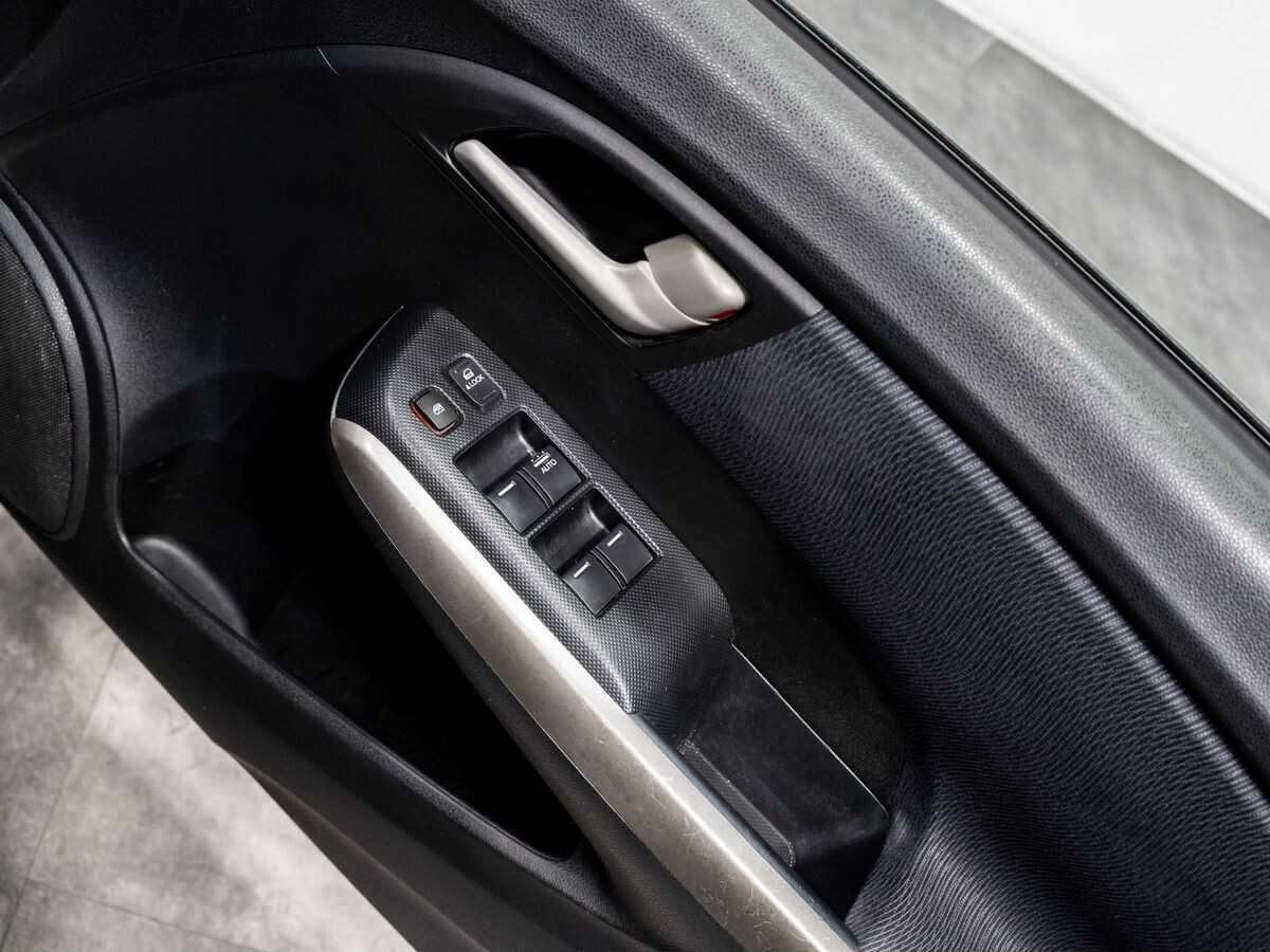 Honda Insight 2010 - фото автомобиля