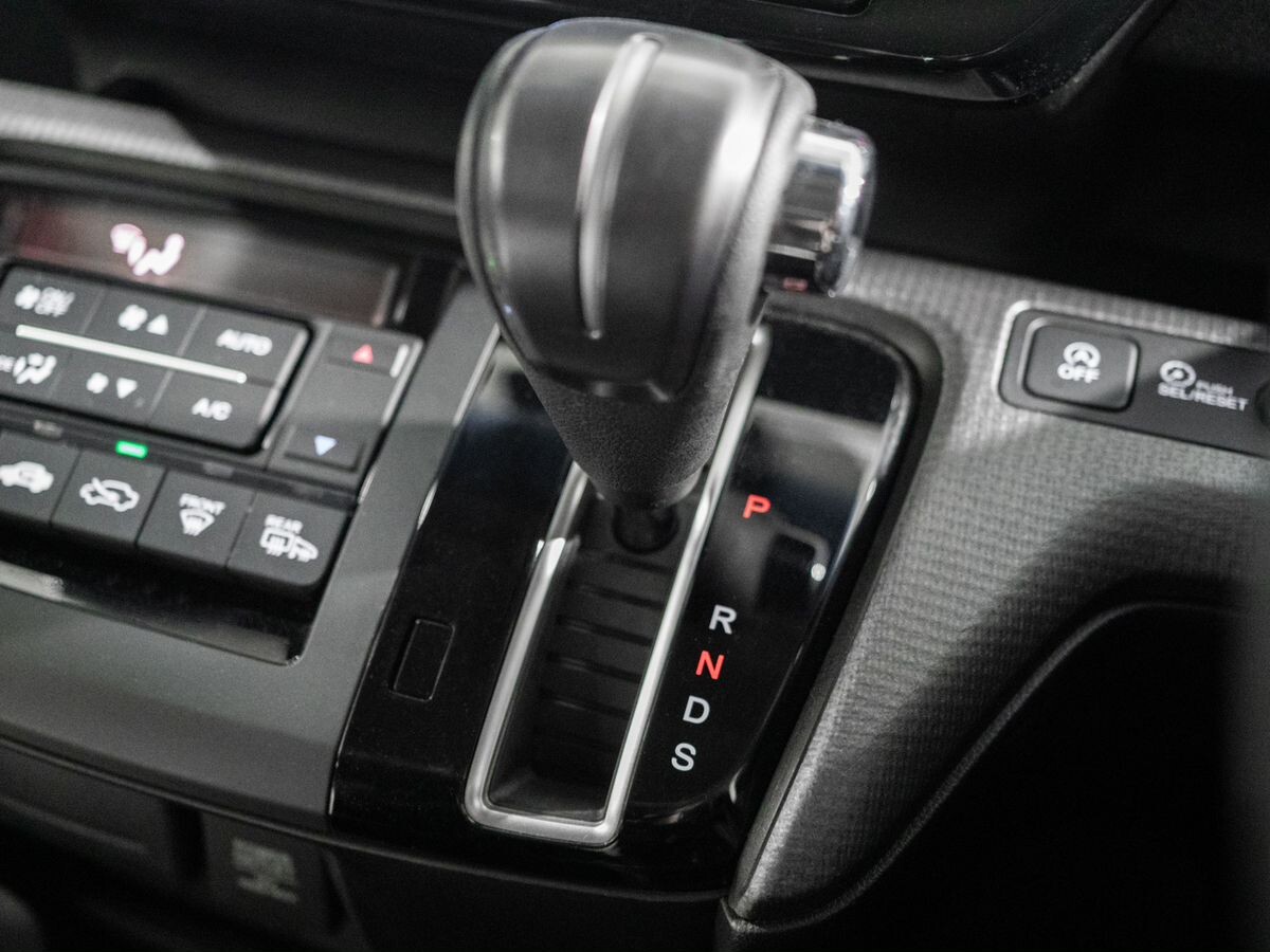 Honda Stepwgn 2017 - фото автомобиля