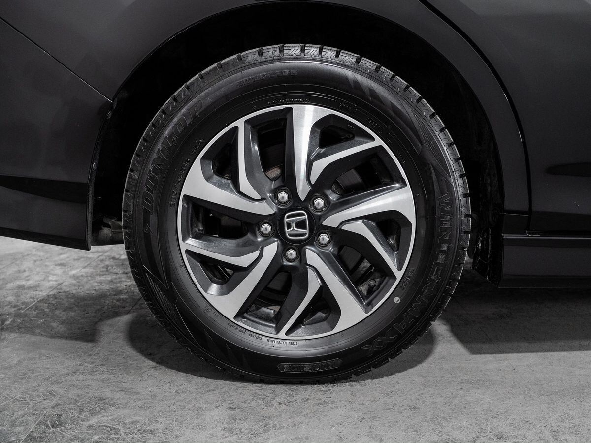 Honda Stepwgn 2017 - фото автомобиля