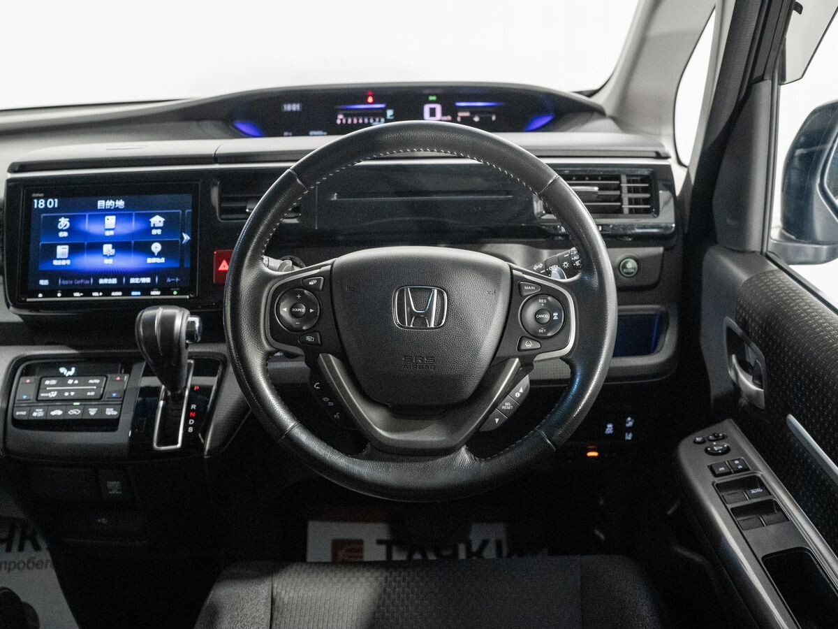 Honda Stepwgn 2017 - фото автомобиля