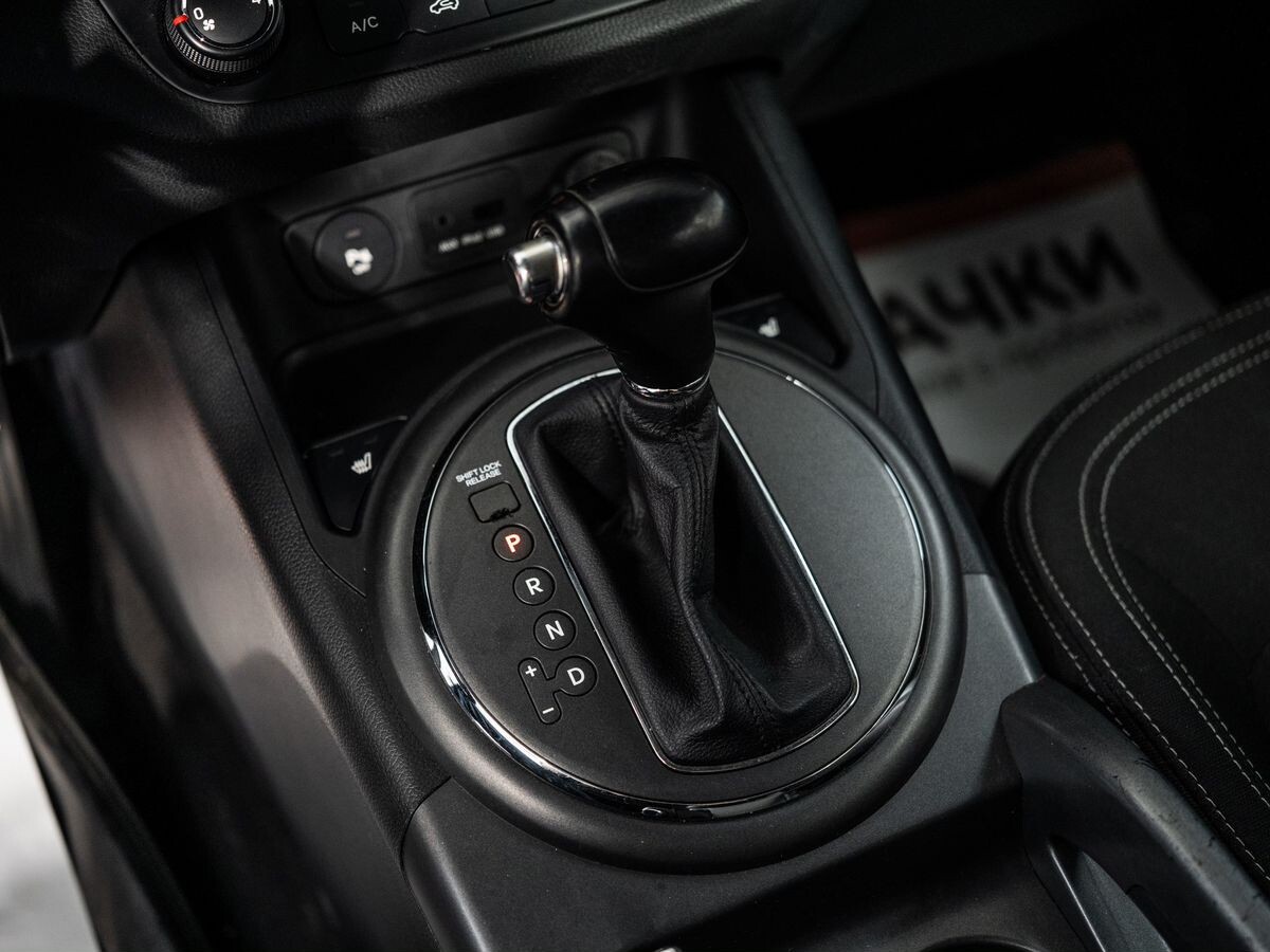 Kia Sportage 2013 - фото автомобиля