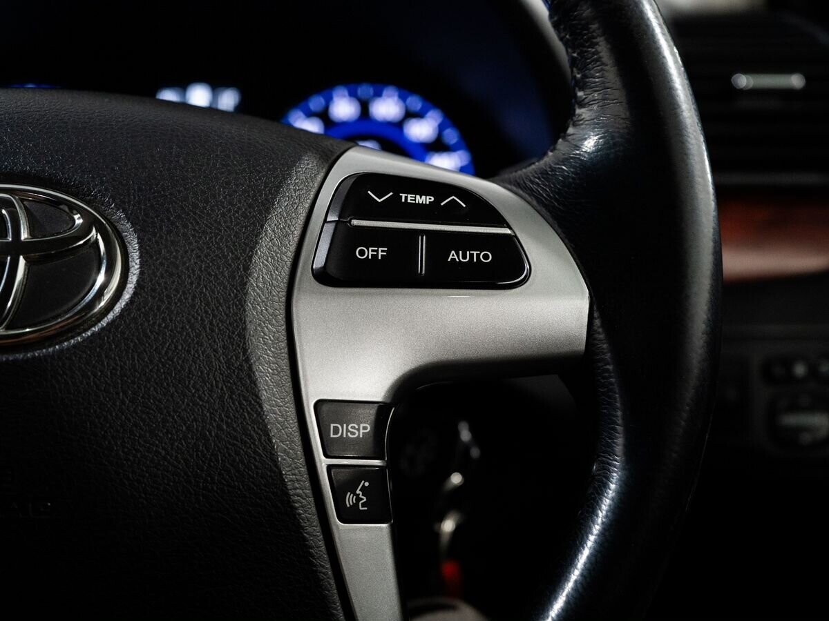 Toyota Premio 2012 - фото автомобиля