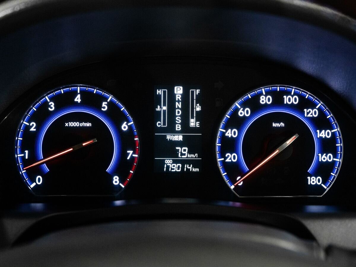 Toyota Premio 2012 - фото автомобиля