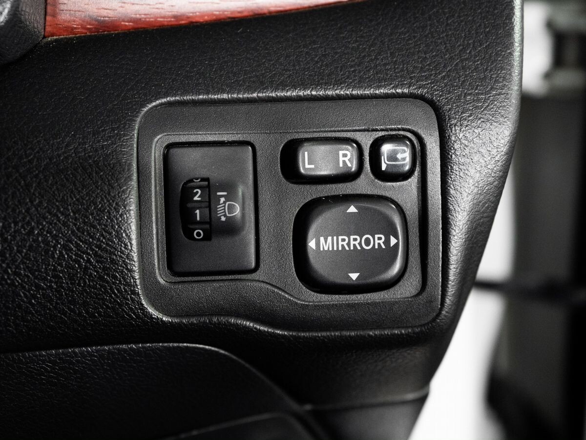 Toyota Premio 2012 - фото автомобиля