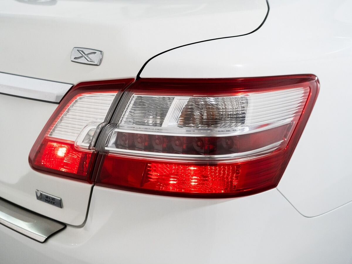 Toyota Premio 2012 - фото автомобиля