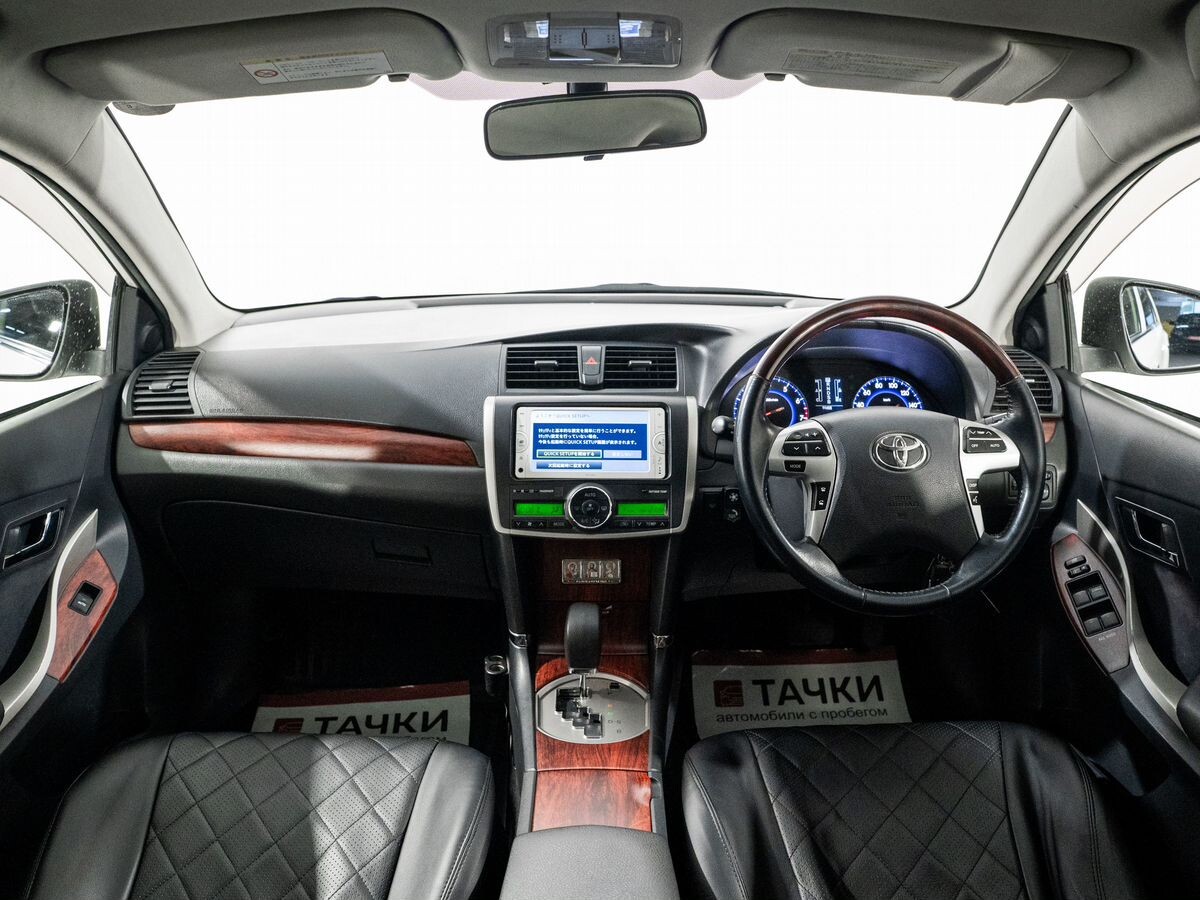 Toyota Premio 2012 - фото автомобиля