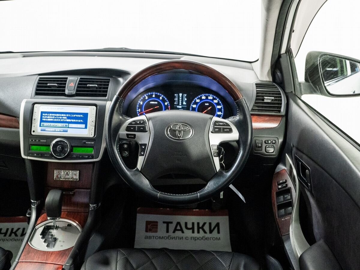 Toyota Premio 2012 - фото автомобиля