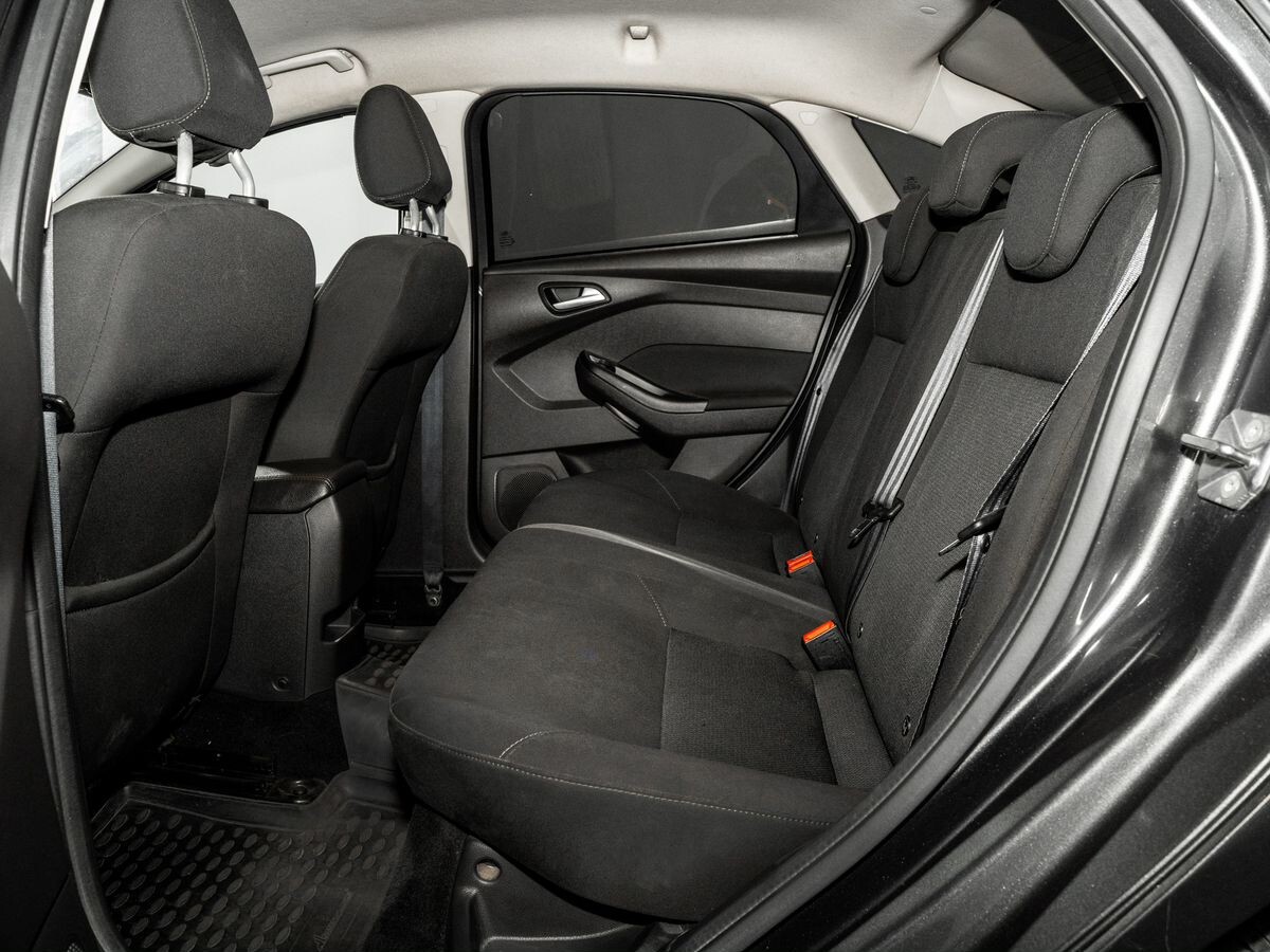 Ford Focus 2015 - фото автомобиля