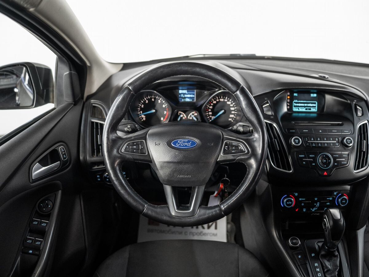 Ford Focus 2015 - фото автомобиля