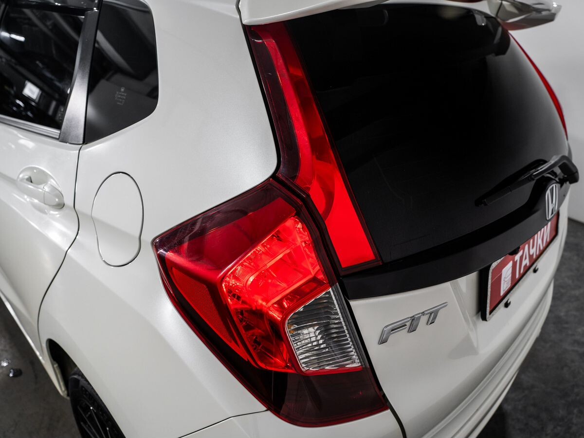 Honda Fit 2013 - фото автомобиля