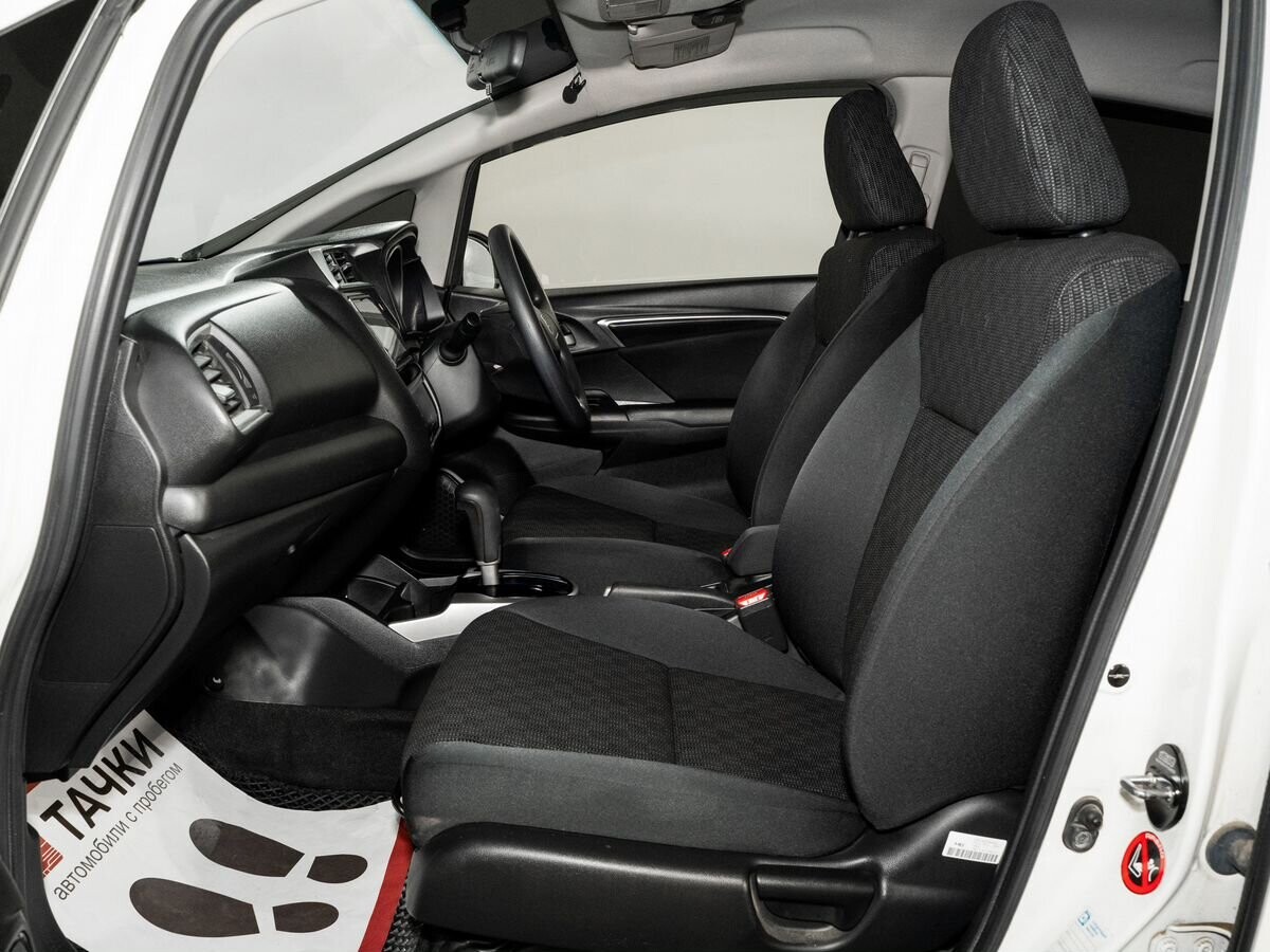 Honda Fit 2013 - фото автомобиля