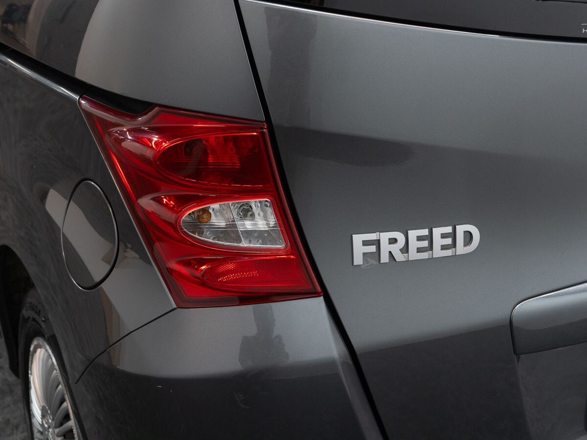 Honda Freed 2008 - фото автомобиля
