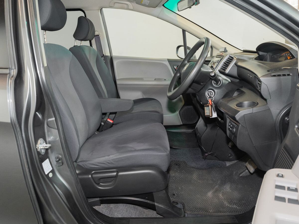 Honda Freed 2008 - фото автомобиля