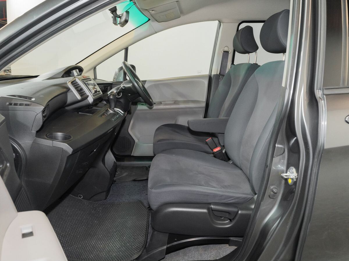Honda Freed 2008 - фото автомобиля