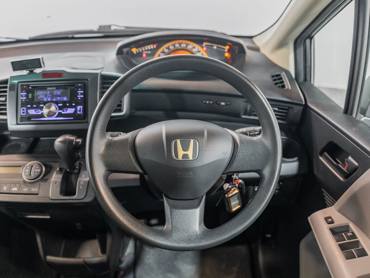 Honda Freed 2008 - фото автомобиля