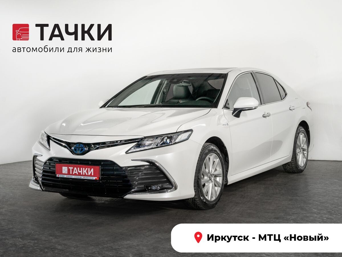 Toyota Camry 2021 - фото автомобиля