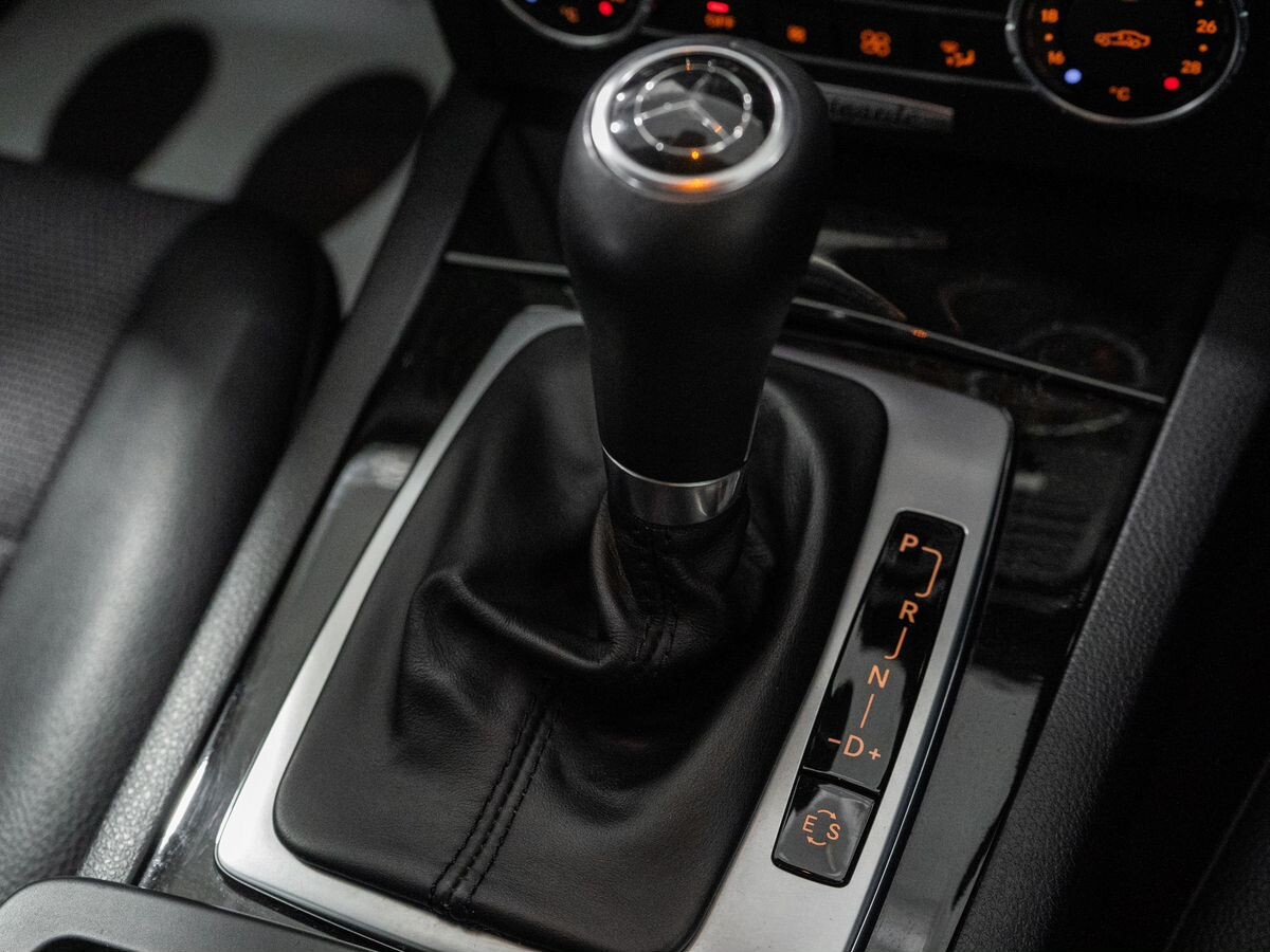 Mercedes-Benz C-Class 2012 - фото автомобиля