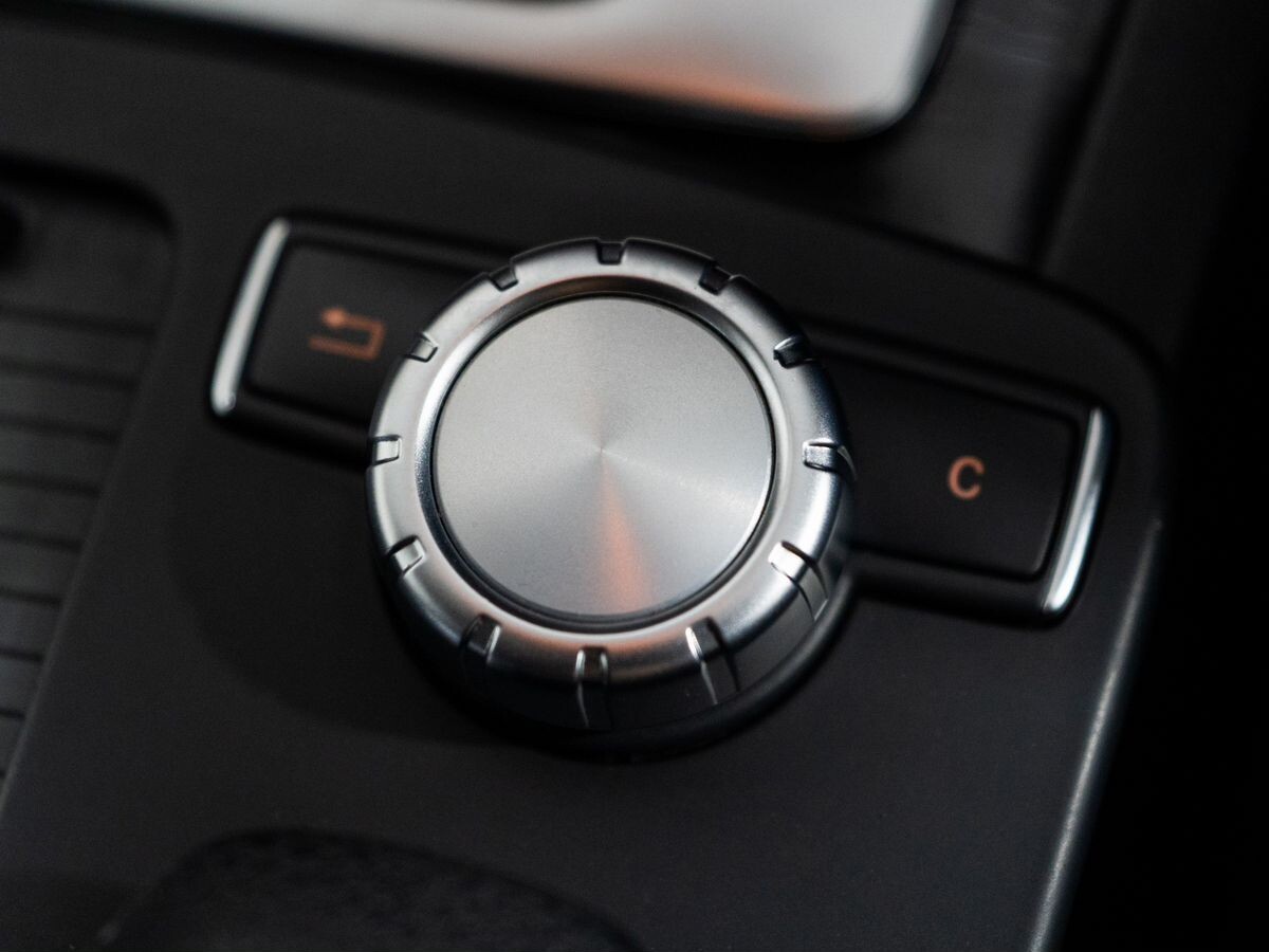 Mercedes-Benz C-Class 2012 - фото автомобиля