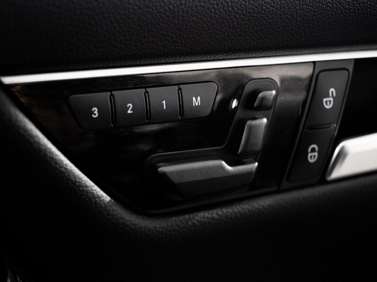 Mercedes-Benz C-Class 2012 - фото автомобиля