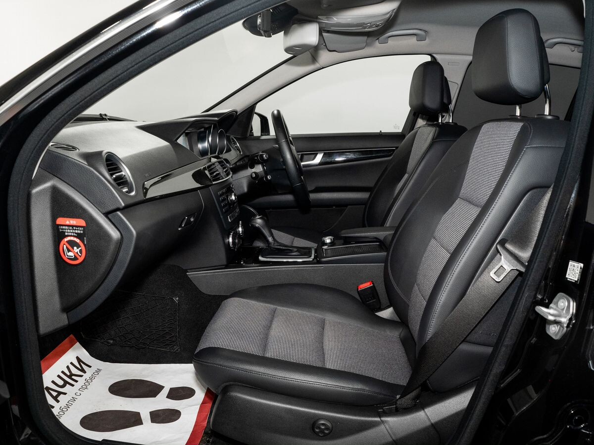 Mercedes-Benz C-Class 2012 - фото автомобиля