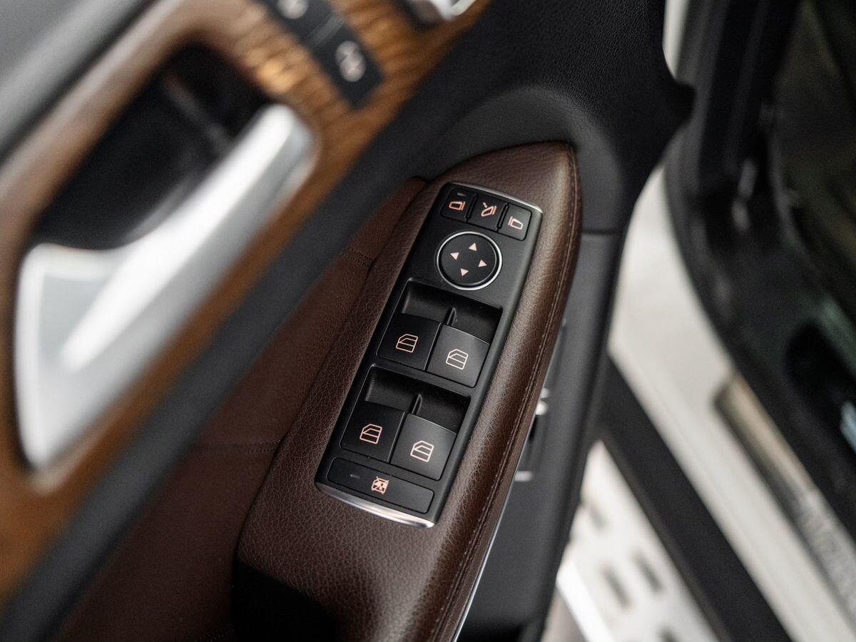 Mercedes-Benz GL-Class 2013 - фото автомобиля