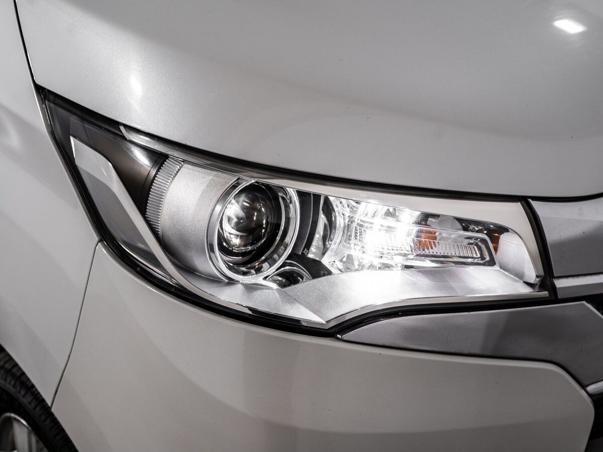Mitsubishi ek Custom 2017 - фото автомобиля