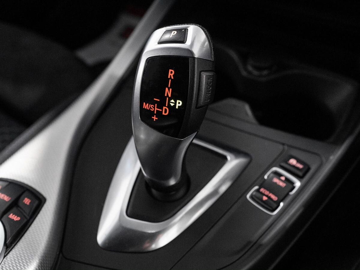 BMW 1-Series 2012 - фото автомобиля