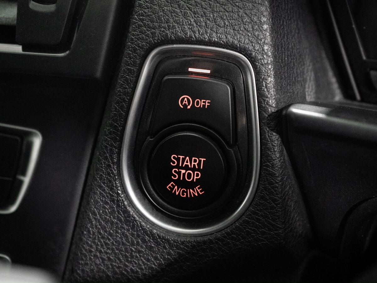 BMW 1-Series 2012 - фото автомобиля