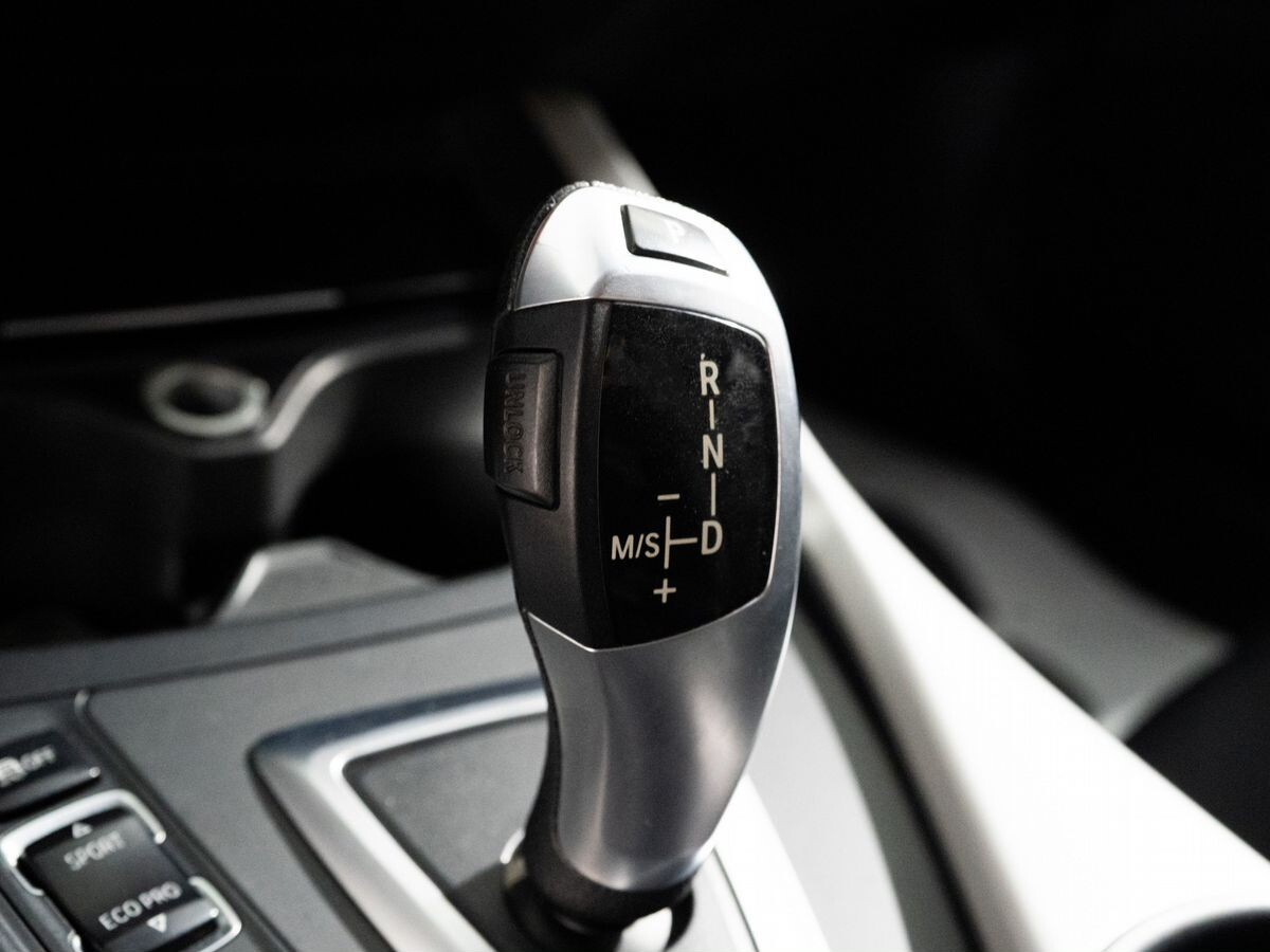 BMW 1-Series 2013 - фото автомобиля