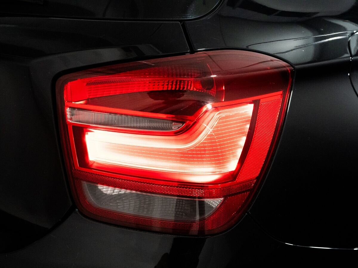BMW 1-Series 2013 - фото автомобиля