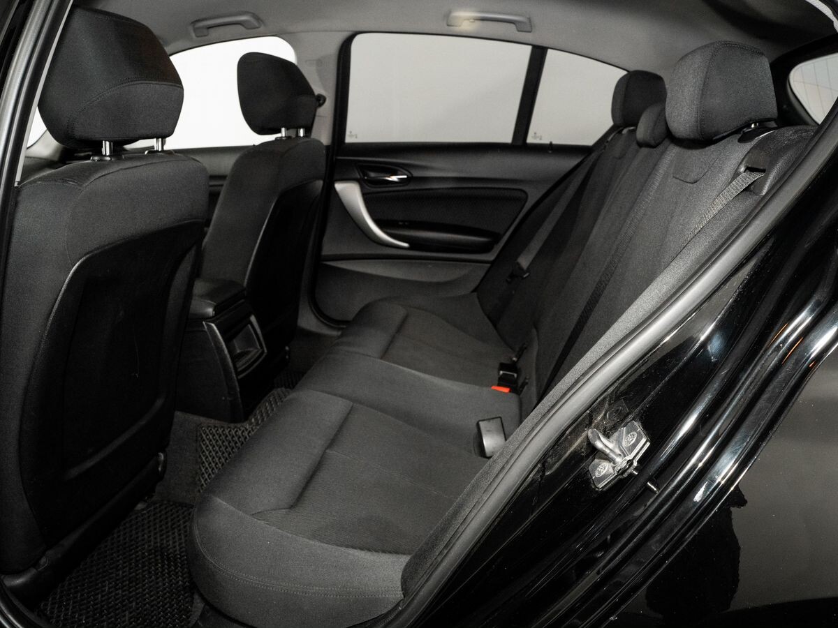 BMW 1-Series 2013 - фото автомобиля