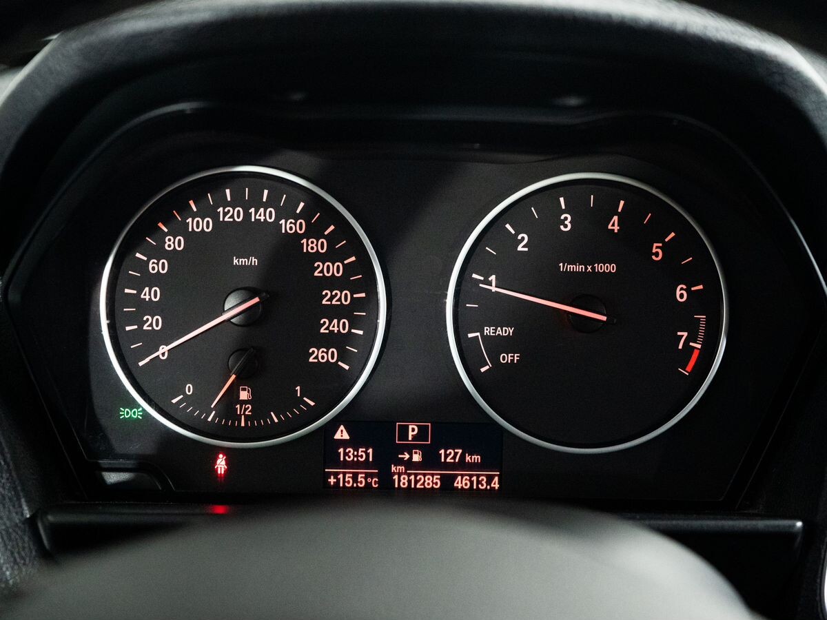 BMW 1-Series 2013 - фото автомобиля