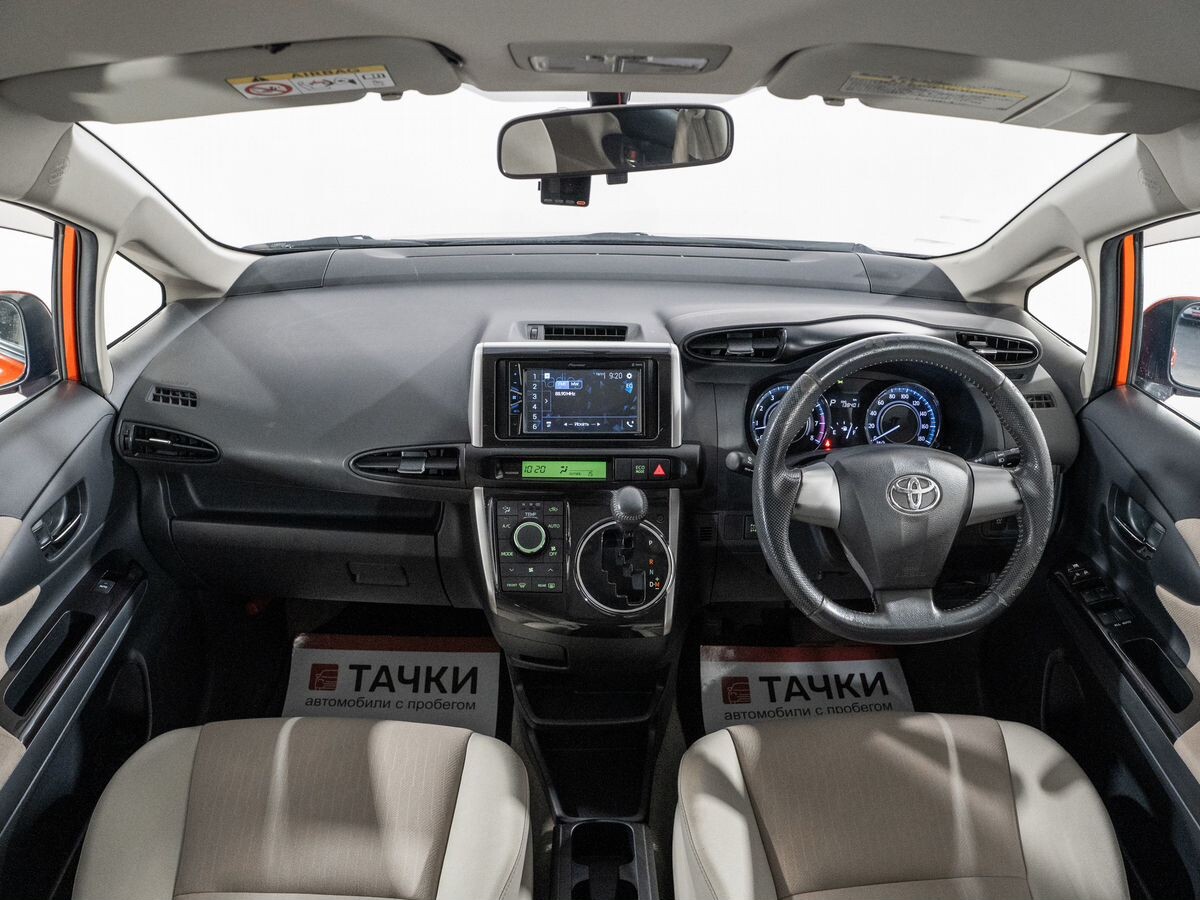 Toyota Wish 2016 - фото автомобиля