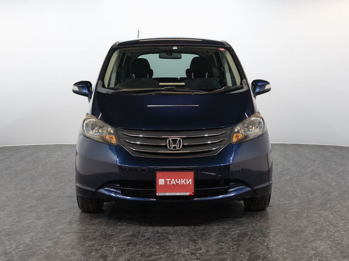 Honda Freed 2010 - фото автомобиля