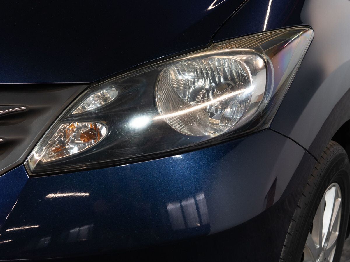 Honda Freed 2010 - фото автомобиля