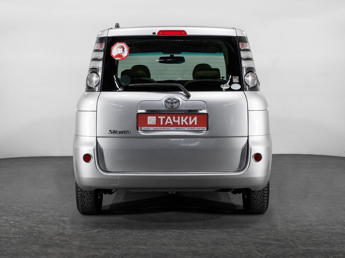 Toyota Sienta 2006 - фото автомобиля