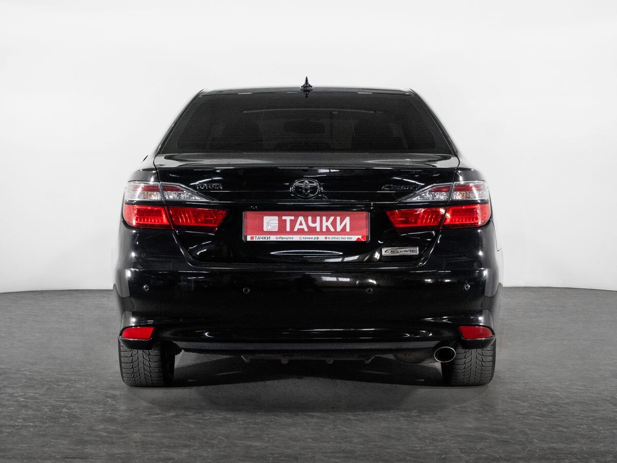 Toyota Camry 2017 - фото автомобиля