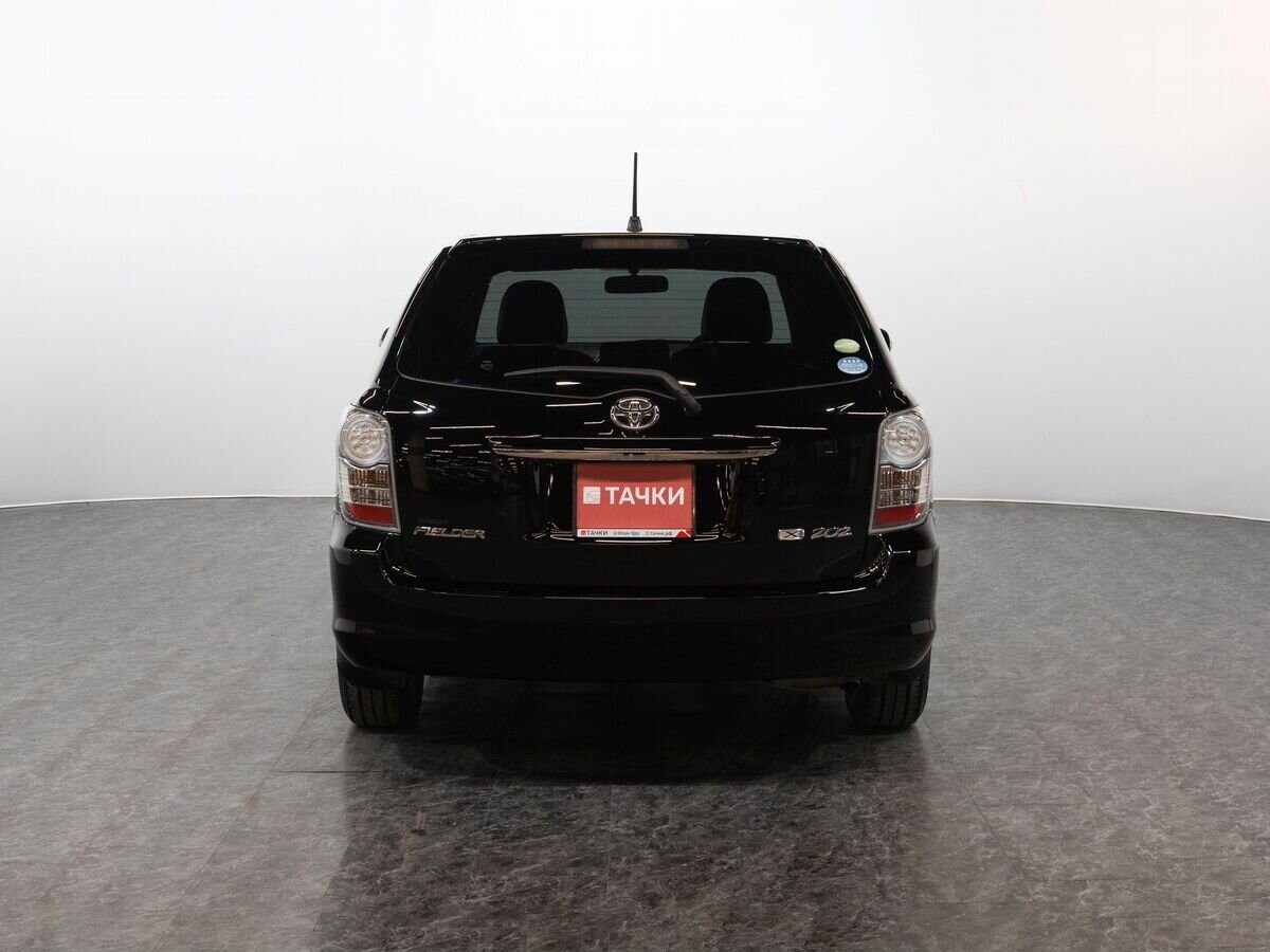 Toyota Corolla Fielder 2010 - фото автомобиля