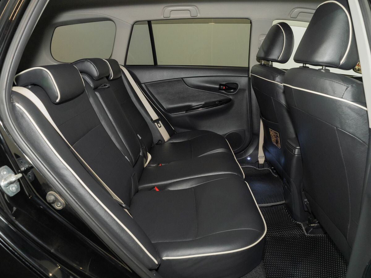Toyota Corolla Fielder 2010 - фото автомобиля