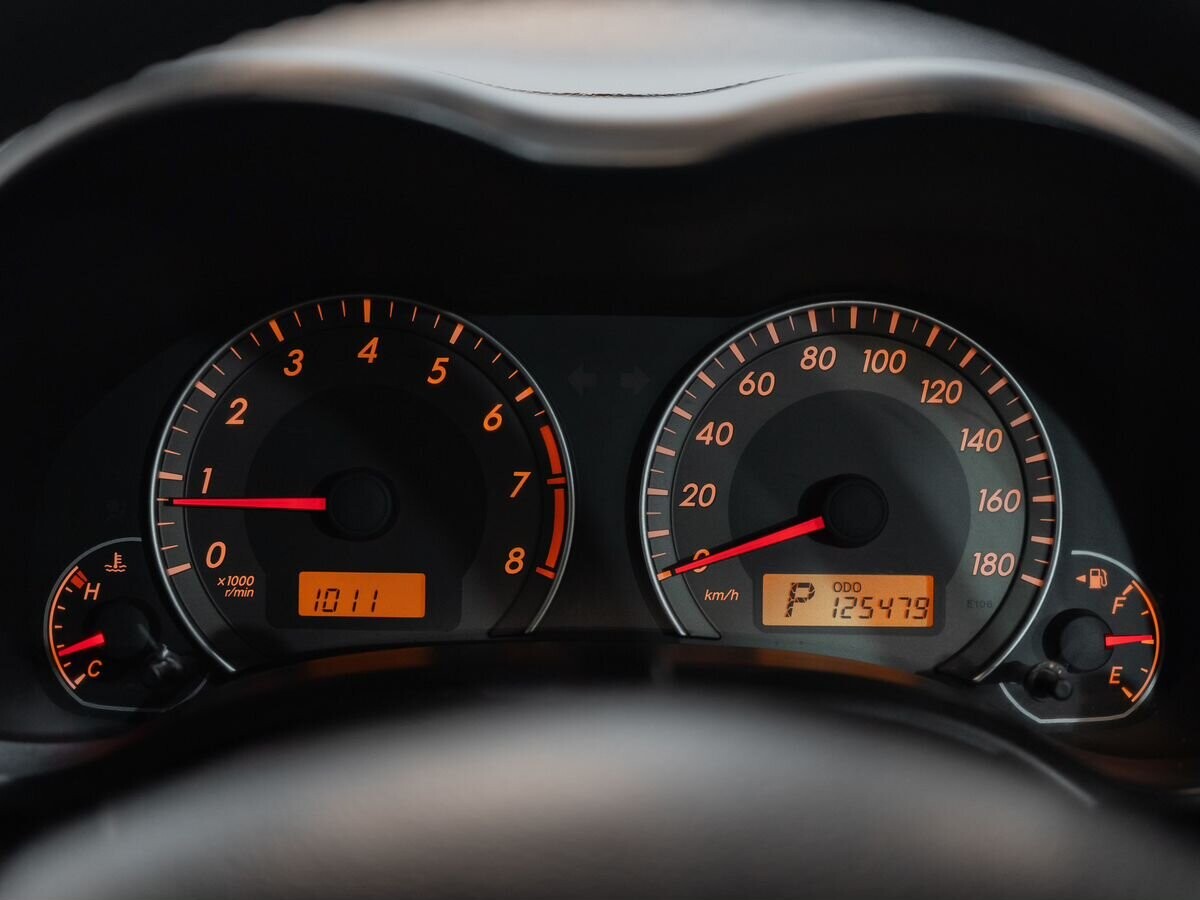 Toyota Corolla Fielder 2010 - фото автомобиля